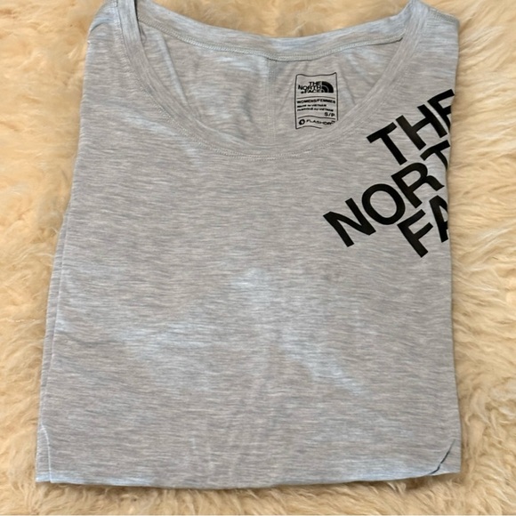 The North Face Logo Light Gray Oversized Extra Long Tie Waist T-Shirt - Picture 5 of 5